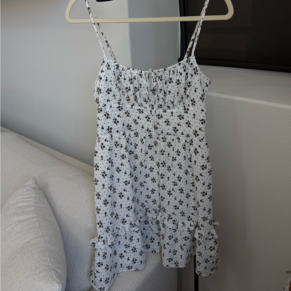 Floral BCBG white floral dress